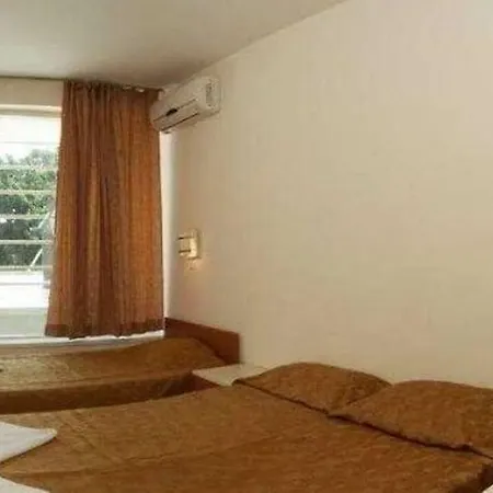 Tsarevets Отель