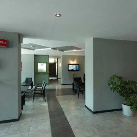 Отель Tsarevets 2*