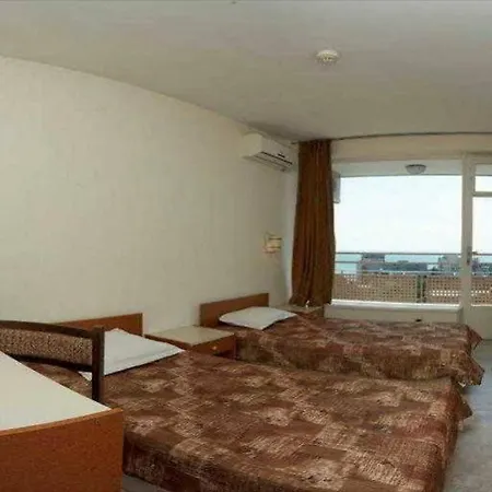 Отель Tsarevets 2*